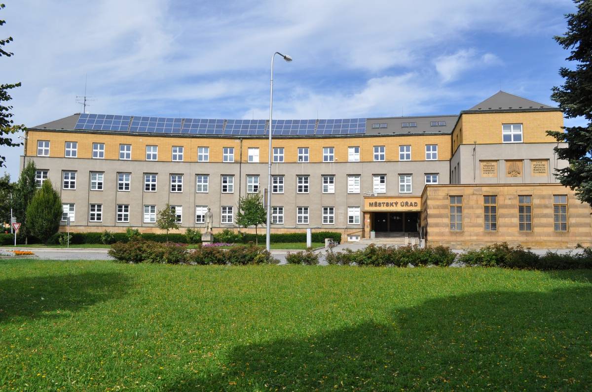 Oznamujeme, že ze zdravotních a provozních důvodů bude od středy 1. do čtvrtka 9. 4. 2026 přerušen provoz agendy řidičských průkazů, s výjimkou výdaje hotových řidičských průkazů. Většinu úkonů agendy řidičských průkazů je možné vyřídit na kterémkoli jiném úřadě obce s rozšířenou působností v rámci celé České republiky. Děkujeme za pochopení Odbor dopravy Městského úřadu Boskovice.