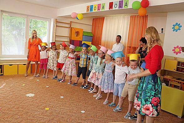 „Predškoláci naši milí, je čas, aby sme sa rozlúčili....