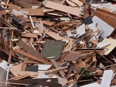 Prosíme občany, aby v sobotu 11. dubna nevozili objemný dřevěný odpad do sběrného dvora z důvodu přeplněného kontejneru po čtvrtečním dni.