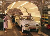 Na konci supermoderní linky opouštějí Ami 6 montáž