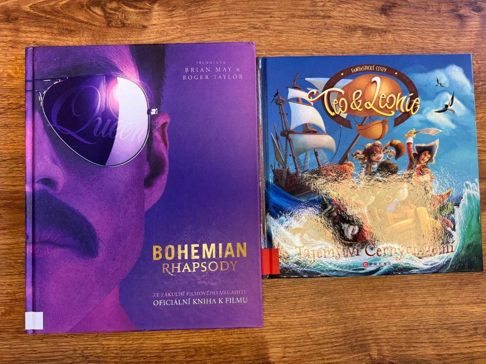 Opět děkujeme našim spoluobčanům za krásné knižní dary, které obohatí naši knihovnu.