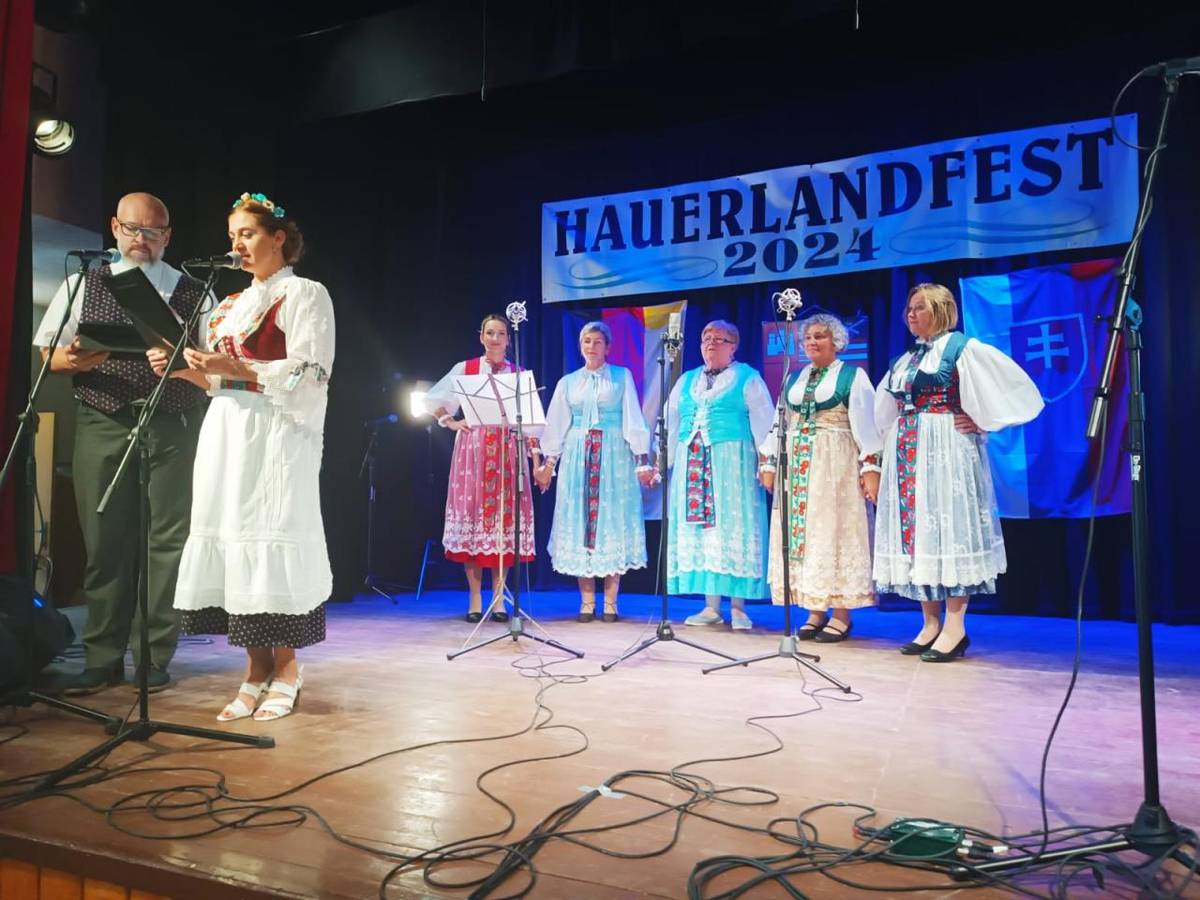 Dňa 24. augusta 2024  zorganizovala miestna skupina Karpatskonemeckého spolku v Hornej Štubni 32. ročník  festivalu Hauerlandfest. Je to najstarší festival karpatských Nemcov na Slovensku, ktorého cieľom je  podporiť kultúrnu tvorivosť karpatských Nemcov a zachovávanie tradícií ich predkov.