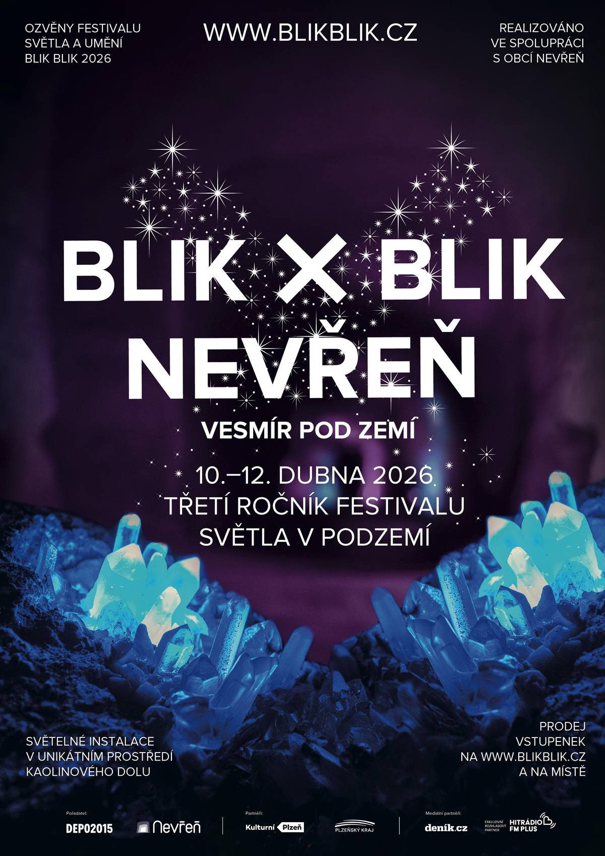 Ve dnech 10.-12. dubna 2026 se náš kaolinový důl již potřetí promění  v jedinečný světelný labyrint plný uměleckých instalací, které propojí tajemnou atmosféru podzemí s moderním digitálním uměním a nezapomenutelnými vizuálními zážitky.  Pokud jste občany Nevřeně a ještě jste si nevyzvedli svoji volnou vstupenku na Festival, můžete si ji vyzvednout na obecním úřadě ještě během čvrtka, případně si ji rezervujte telefonicky na tel. 724 325 864. Na tyto volné vstupenky můžete na Festival světla dorazit kdykoliv v době konání akce v průběhu celého víkendu.