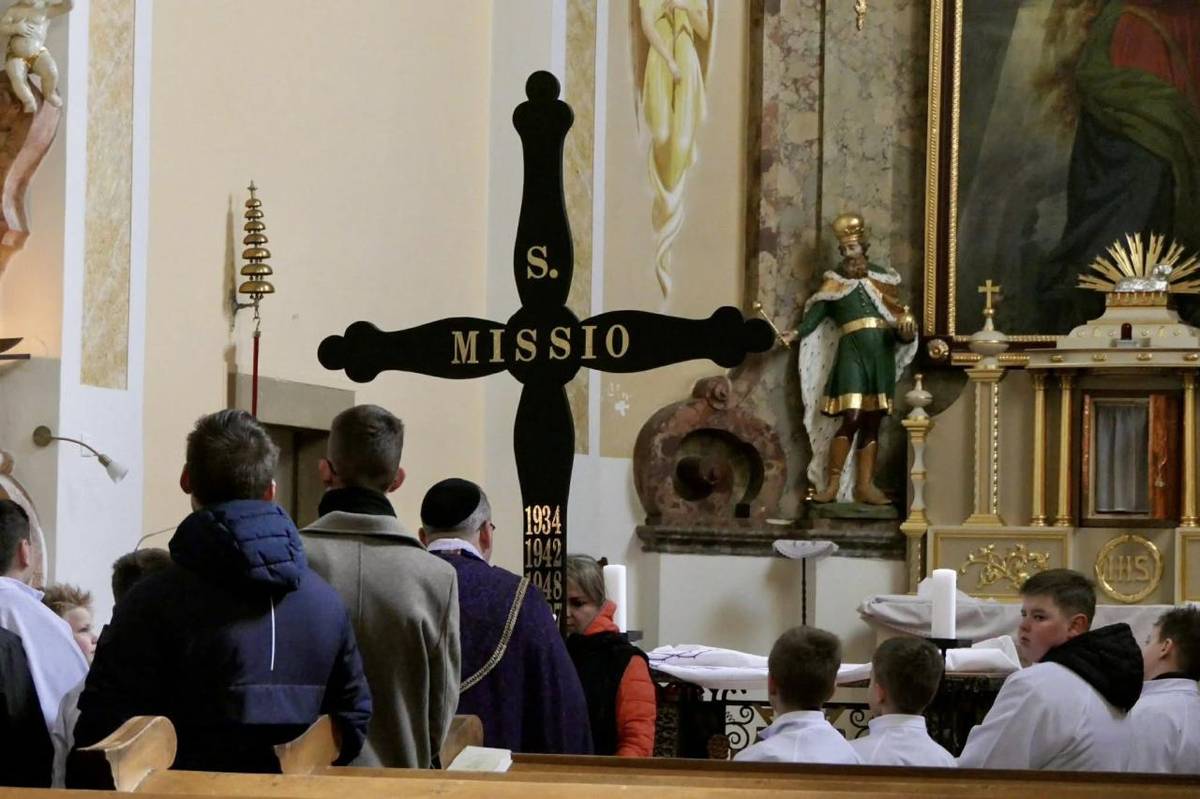 Veľký piatok - mestská krížová cesta