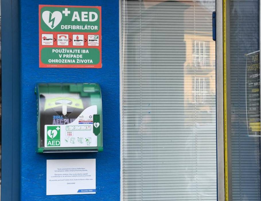 V súčasnej dobe je v našom meste registrovaných 34 defibrilátorov.