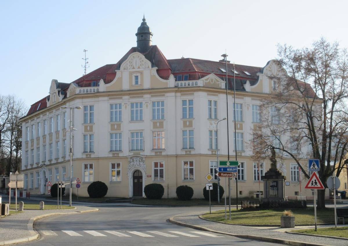 ŠKOLA – MĚŠŤANKA