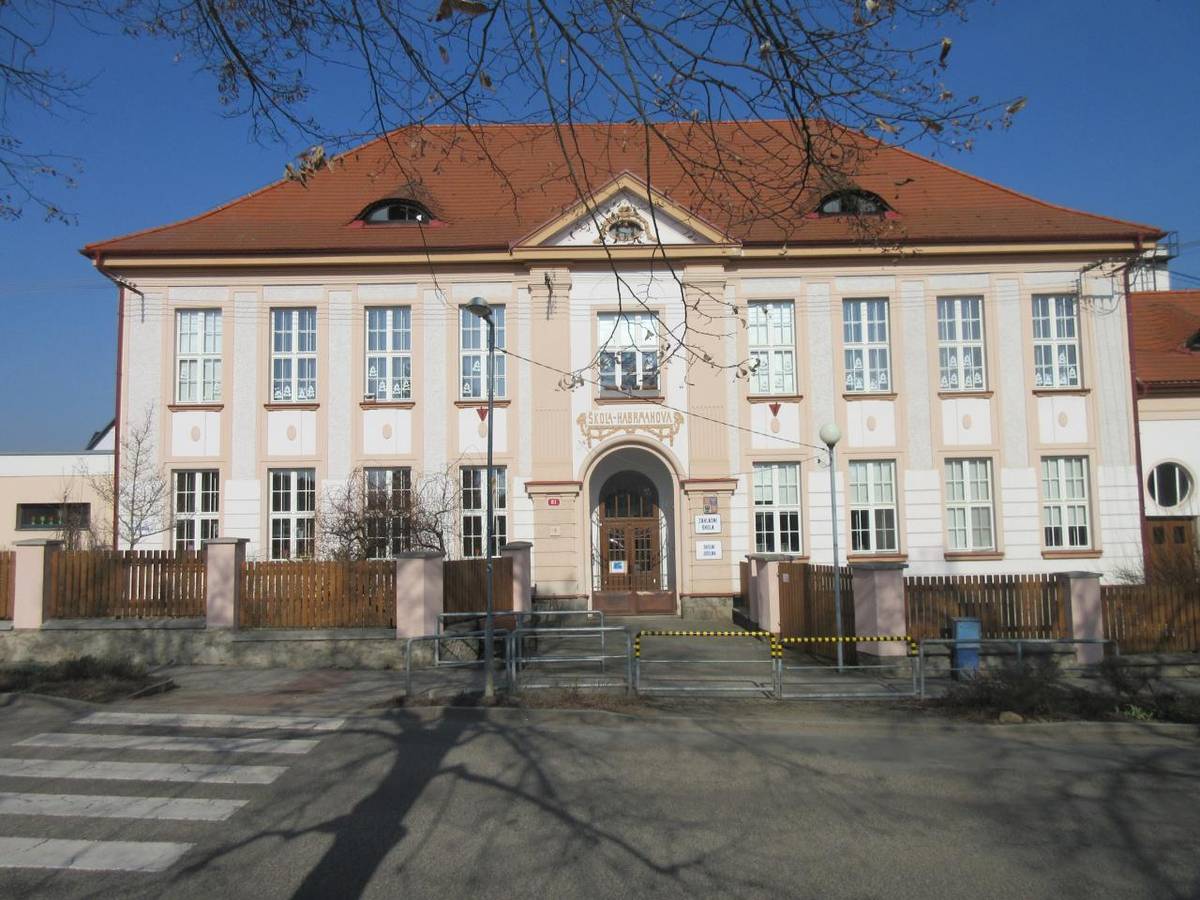 Historie základní a mateřské školy Sedlec