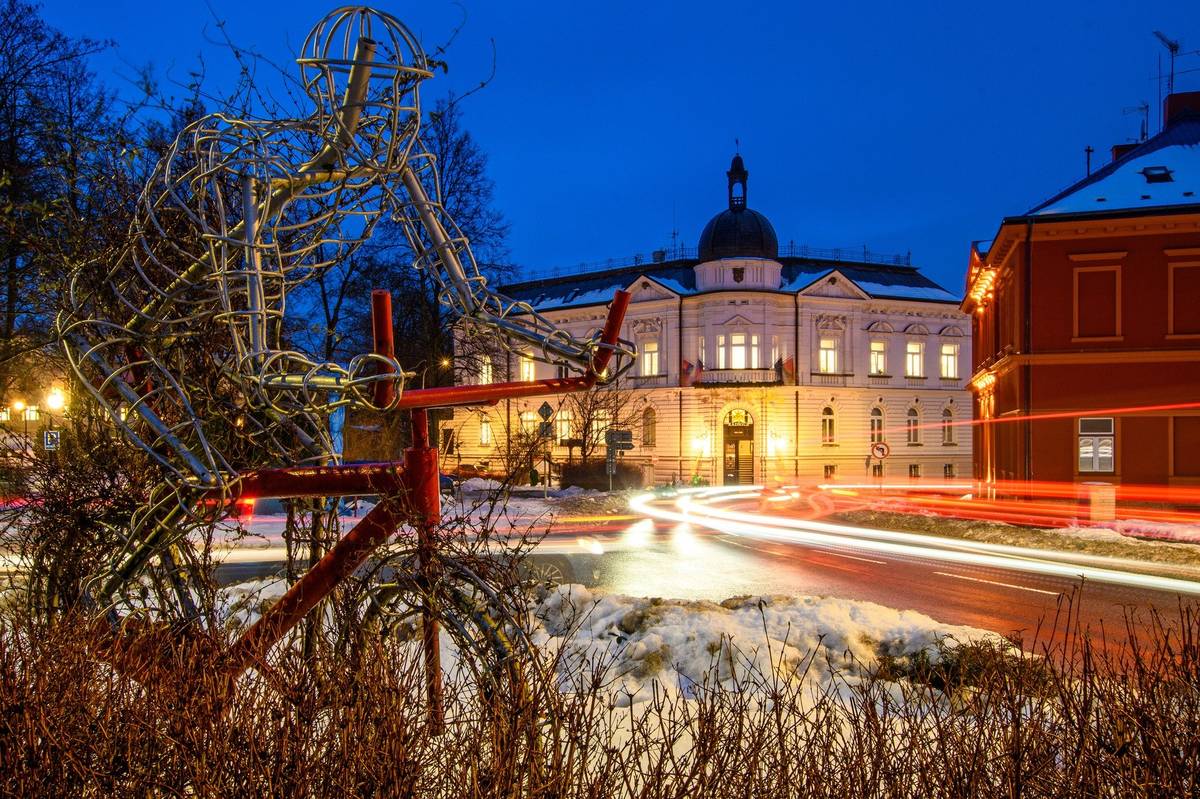 Ve spolupráci s České Švýcarsko, o.p.s. připravujeme strategii řízení a rozvoje cestovního ruchu v regionu. Naším cílem je vytvořit tento dokument s maximálním možným zapojením partnerů a všech relevantních aktérů v území. Jedním z prvních kroků je sběr základních informací o postojích, potřebách a očekáváních klíčových subjektů, mezi které patří podnikatelé, obce, neziskové organizace i instituce. Velmi nás zajímá i názor občanů.  Prosíme o pár minut Vašeho času k vyplnění dotazníku: https://www.survio.com/survey/d/S2V1F2S5G7E5N4C9O      Děkujeme!