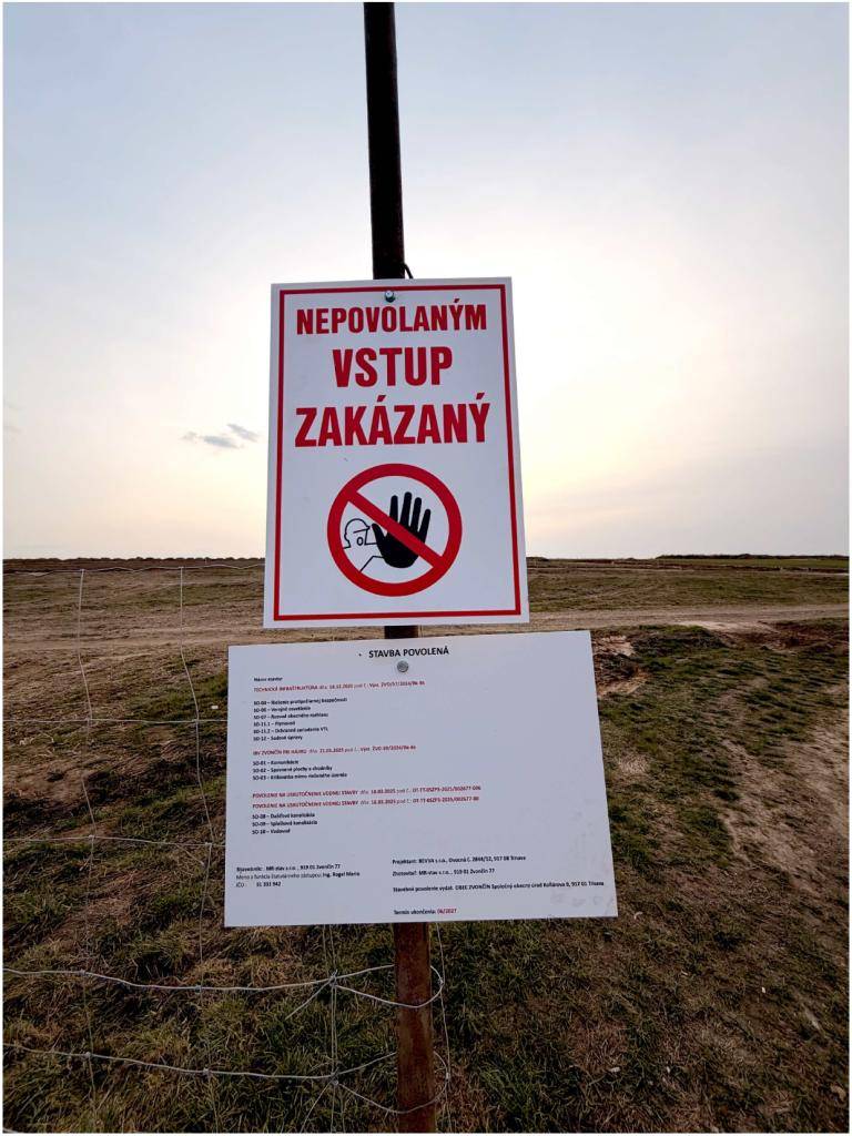 Vážení občania, informujeme Vás, že v mesiaci marec boli začaté práce na výstavbe lokality IBV Zvončín - Pri hájiku. Ďakujeme, že rešpektujete označenie stavby.