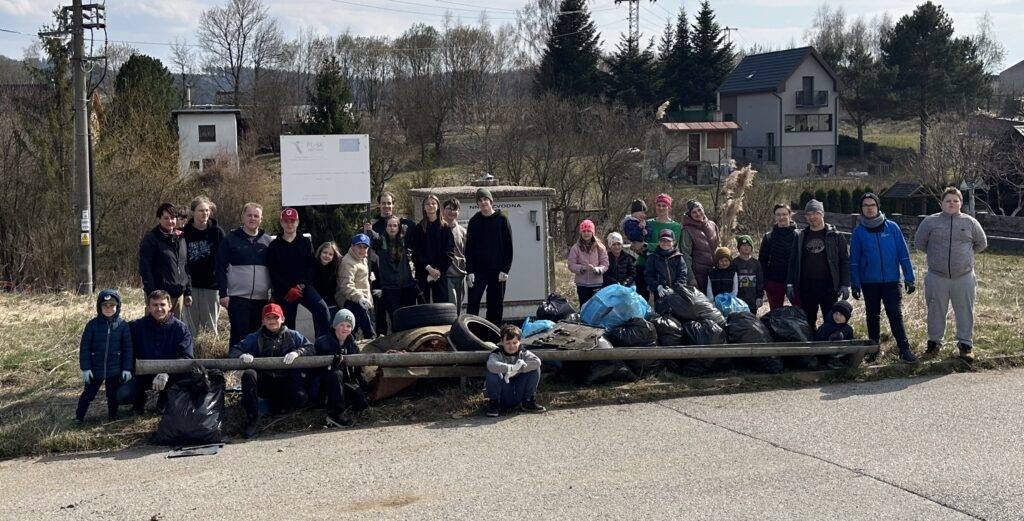 Aj tento rok sme sa v Spišskej Belej spojili pre dobrú vec 💚Do upratovania sa zapojilo 38 dobrovoľníkov, ktorí neváhali obetovať svoj čas, aby spravili naše mesto krajším miestom pre...