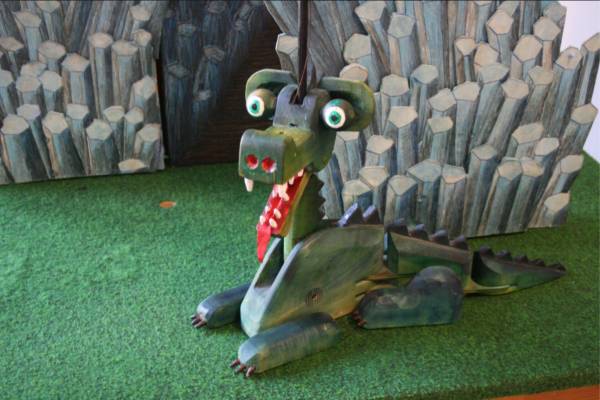 12.04.26 15.00  Jak souvisí ukradený rybník se starým rezavým hrncem? To se dozvíte v komorní loutkové pohádce o Kašpárkovi, který s pomocí prince Ruprta vysvobodí princeznu unesenou drakem. Hraje Divadlo Gustav. VSTUPNÉ      - předprodej 80 Kč     - na místě 100 Kč    ...