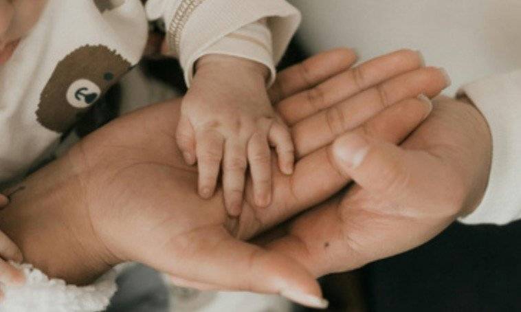 Vítání plánujeme uskutečnit během měsíce května, pro registraci je zapotřebí vyplnit přihlášku, která je ke stažení na webu města Hlučín v sekci formuláře. Přihlásit lze děti narozené od května 2025 s trvalým pobytem v Hlučíně, Bobrovníkách či Darkovičkách. Zájemci o vítání se mohou informovat a hlásit u Terezy Šimánkové, odbor rozvoje a školství, MěÚ Hlučín emailem simankova@hlucin.cz, tel. 595 020 317, či osobně. #hlucin #mestohlucin #vitaniobcanku