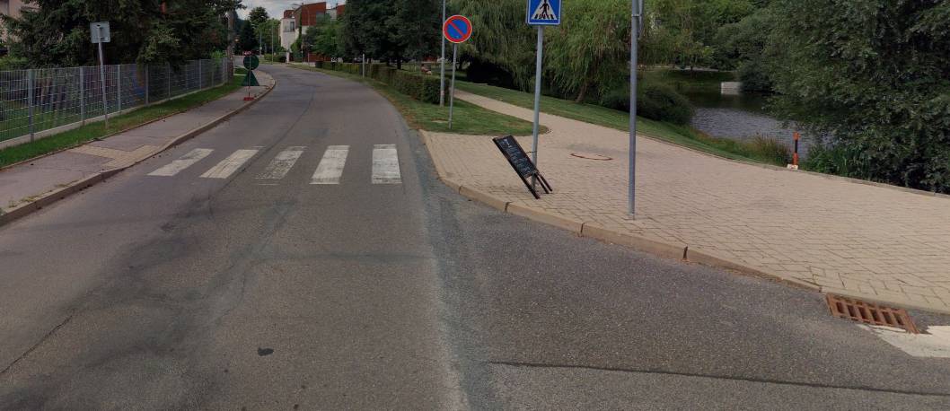 Vážení spoluobčané,  od úterý 14. 4. 2026 bude probíhat oprava části přechodu na Statenické. Průjezd Statenickou ulicí zůstane bez omezení. Dbejte zde prosím zvýšené opatrnosti. Děkujeme za pochopení.