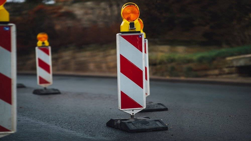 Upozorňujeme, že v termínu od 13. 4. 2026 do 24. 4. 2026 budou na ulici Kohoutovické probíhat opravy výtluků, zejména v úseku mimo zástavbu – od křižovatky Staré dálnice po první domy v Žebětíně. Žádáme řidiče, aby respektovali přechodné dopravní značení a věnovali zvýšenou pozornost průjezdu tímto úsekem.