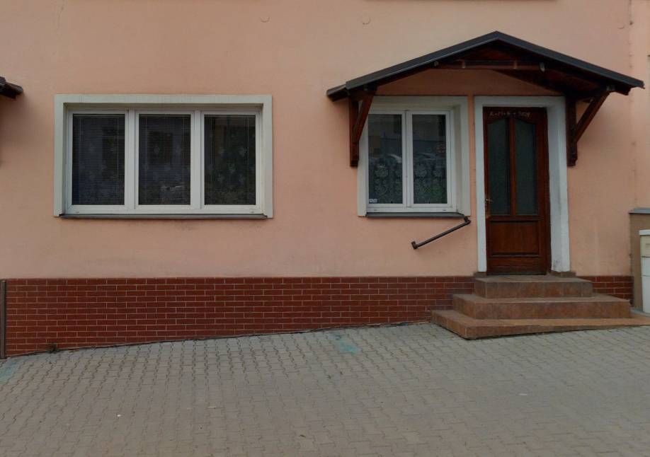 Město Olešnice nabízí k pronájmu nebytové prostory v bývalém bistru.
