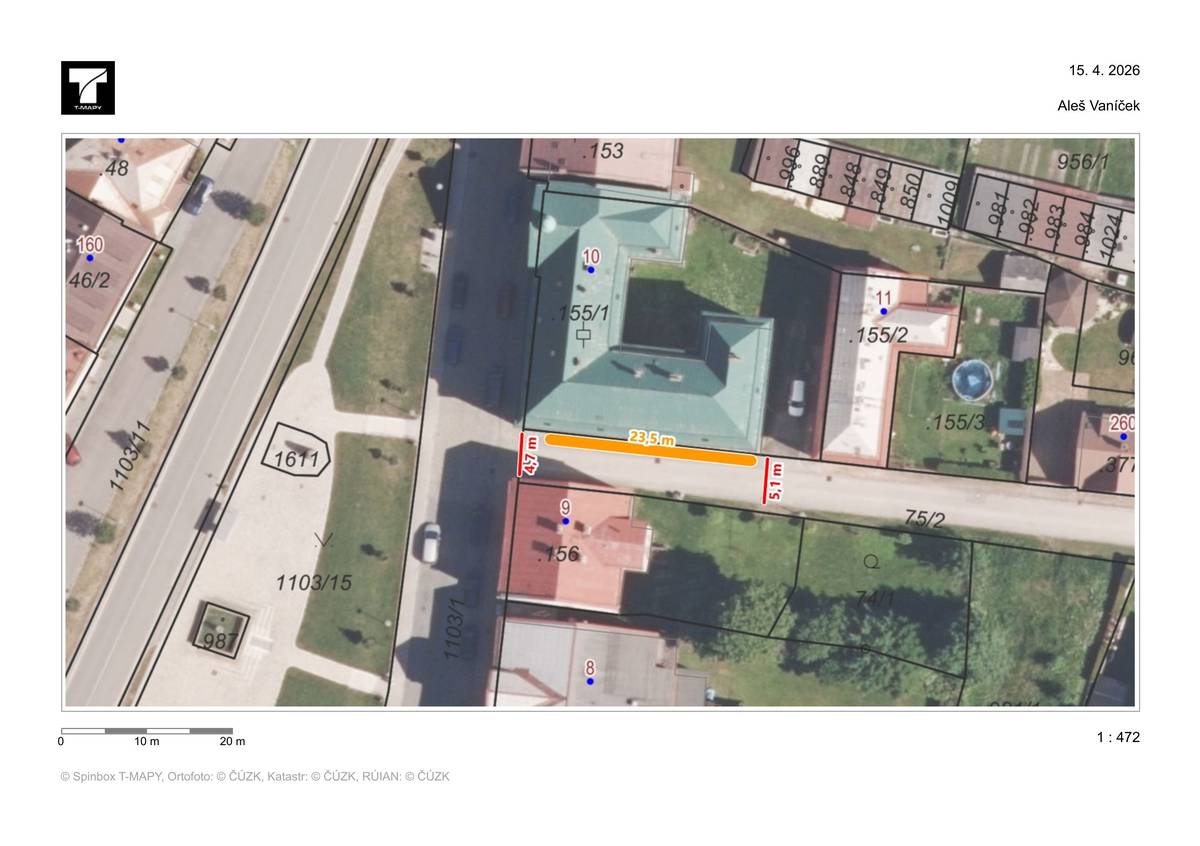 Rekonstrukce suterénu městského muzea si vyžádá několikadenní uzavírku části ulice Sadová, v délce podél objektu muzea. Probíhají zde výkopové práce a pohyb vozidel v místě by byl rizikový jak pro řidiče, tak pro stavbaře. Úsek lze jednoduše objet po přilehlých ulicích. Děkujeme za pochopení