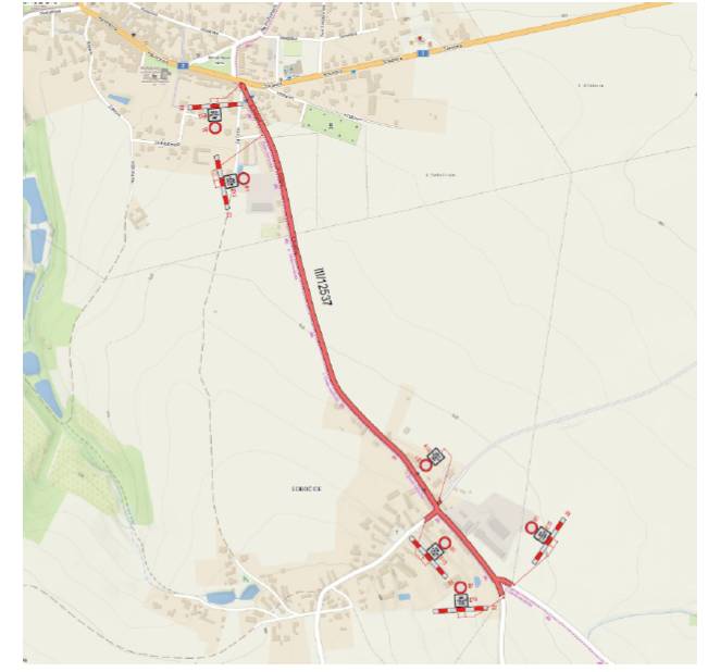 Vážení občané,  dovolujeme si Vás informovat, že v termínu od 20.4. 2026 do 30.10.2026 dojde k uzavírce silnice III/12537 Zásmuky - Sobočice z důvodu její rekonstrukce. Po dobu prací bude doprava vedena po vyznačených objízdných trasách po silnicích II. a III. třídy a v dotčené oblasti bude instalováno přechodné dopravní značení. Žádáme řidiče o respektování dopravního značení a zvýšenou opatrnost při průjezdu územím. Odpovědná osoba za přechodné dopravní značení: Pavel Svoboda, tel. 602 530 510.