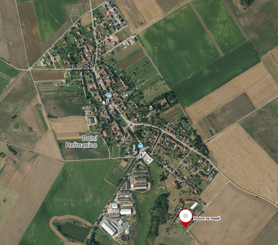 Dobrý den,  V sobotu 25.04.2026 bude na "staré" kompostárně probíhat distribuce tříděného kompostu.  Čas distribuce: 6:30 - 8:30  Zájemci se musí předem nahlásit na obecním úřadě:  - osobně - e-mailem - telefonicky  Průběh distribuce:  1) Zapsání do seznamu zájemců!! 2) Vyzvednutí kompostu je možné pouze v sobotu 25.04.2026 3) Maximální množství: 2 lopaty (obecní traktor Kioty) 4) Kompost bude vydán jen předem nahlášené domácnosti 5) Doporučujeme přijet s vozíkem za auto 6) Další distribuce proběhne dle zájmu občanů 7) Bližsí info v příloze 8) Nahlášení do seznamu je možné pouze do 24.04.2026 (včetně)  Děkujeme za pochopení. Obec Dolní Heřmanice