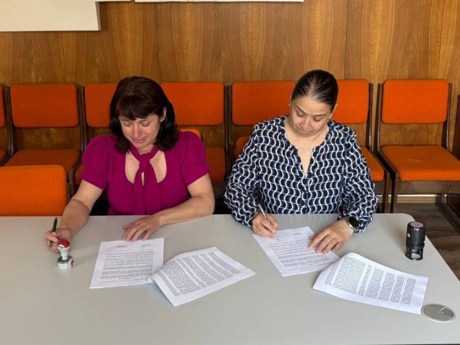 Máme pre vás skvelú správu! Dnešný deň, 16. apríl 2026, sa zapíše ako dôležitý krok k bezpečnejšiemu domovu.Spoločne s pani starostkou Malinova, Ing. Edit Valascai, sme oficiálne podpísali Zmluvu o spolupráci, vďaka ktorej bude v našej obci pôsobiť Obecná polícia Malinovo.