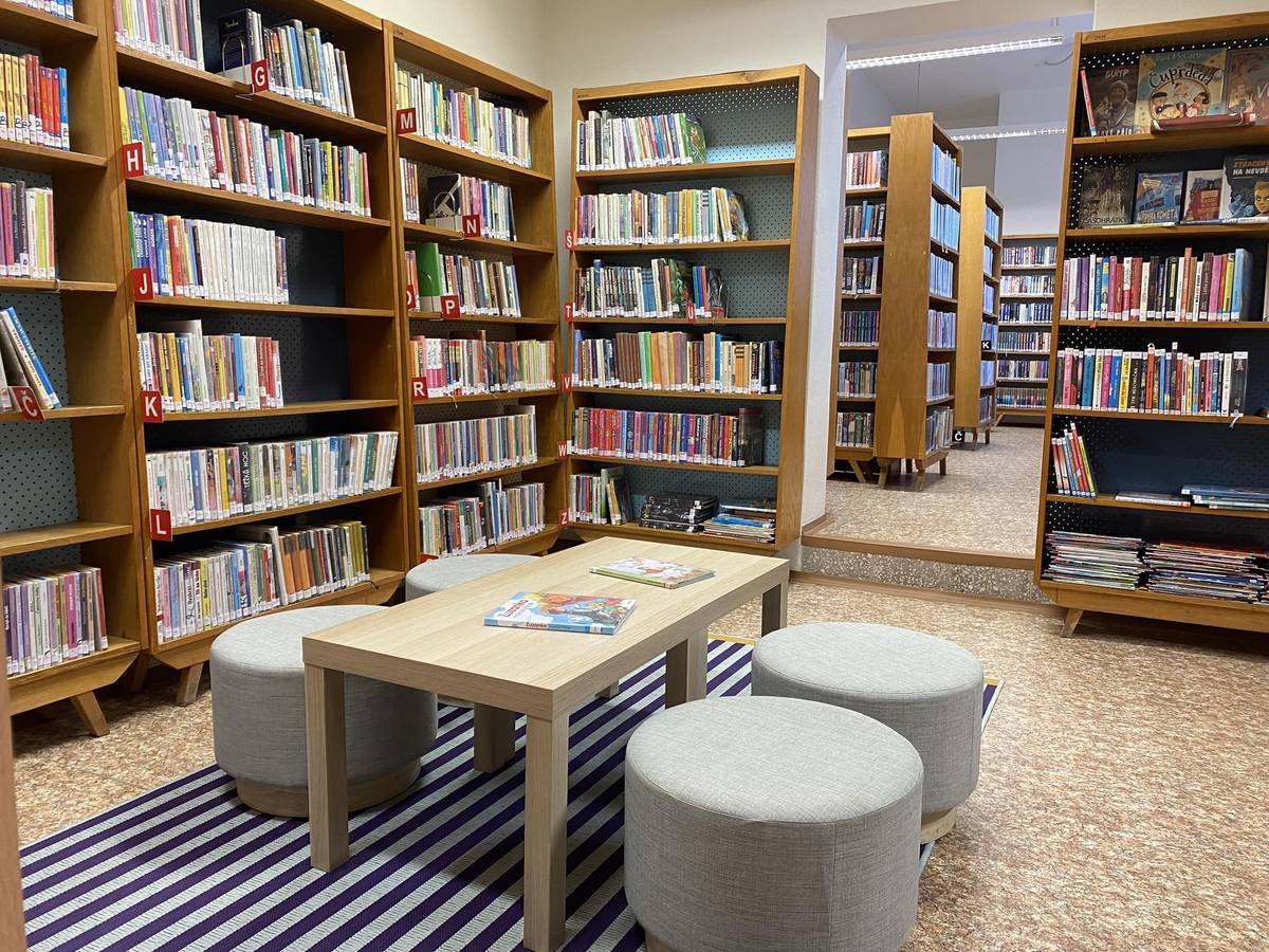 Upozorňujeme občany, že z důvodu dovolené bude knihovna ve čtvrtek 30.dubna, v úterý 5.května a ve čtvrtek 7.května uzavřena.