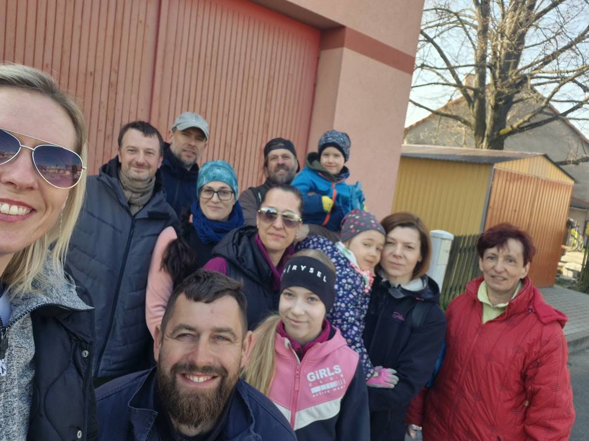 Děkujeme všem dobrovolníkům za očistu obce. Zároveň doufáme, že naši občané jsou uvědomělí a odpadu v přírodě bude ubývat. Informace ke třídění odpadů a sběrném místě:  https://www.dolni-ujezd.cz/jak-spravne-tridit https://www.dolni-ujezd.cz/sberne-misto