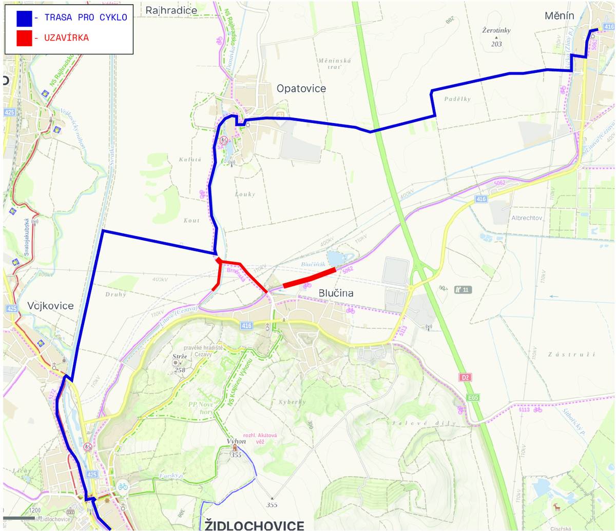 V rámci stavby obchvatu Blučiny bude od soboty 18.4.2026 po dobu ca. dvou let uzavřena cyklostezka na Blučinu. Respektive bude slepá a končit bude u Mendláku (obloukového mostu). Objízdná trasa pro silniční kola bude po silnicích II. a III. třídy. Pro horská a gravel kola bude trasa po polní cestě kolem rybníčku - Raleňáku - Opatovice a dále podle modré trase viz. obrázek. Toto rozhodnutí vydává MěÚ Židlochovice na základě žádosti zhotovitele stavby.