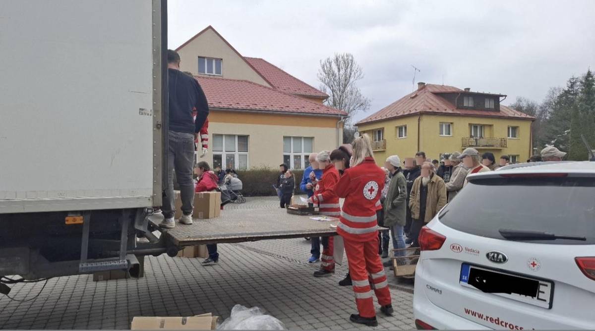 Hnúšťa, 15.4.2026 - Terénni sociálni pracovníci mesta Hnúšťa boli aj v uplynulých týždňoch aktívne prítomní v komunitách, kde riešili viaceré praktické úlohy a podporovali obyvateľov v každodenných situáciách.