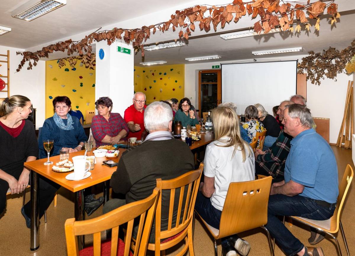 Pokud máte chuť dozvědět se něco z historie Milínska, získat tipy na procházky a výlety nebo jen přijít mezi živé lidi, je vám akce otevřená.