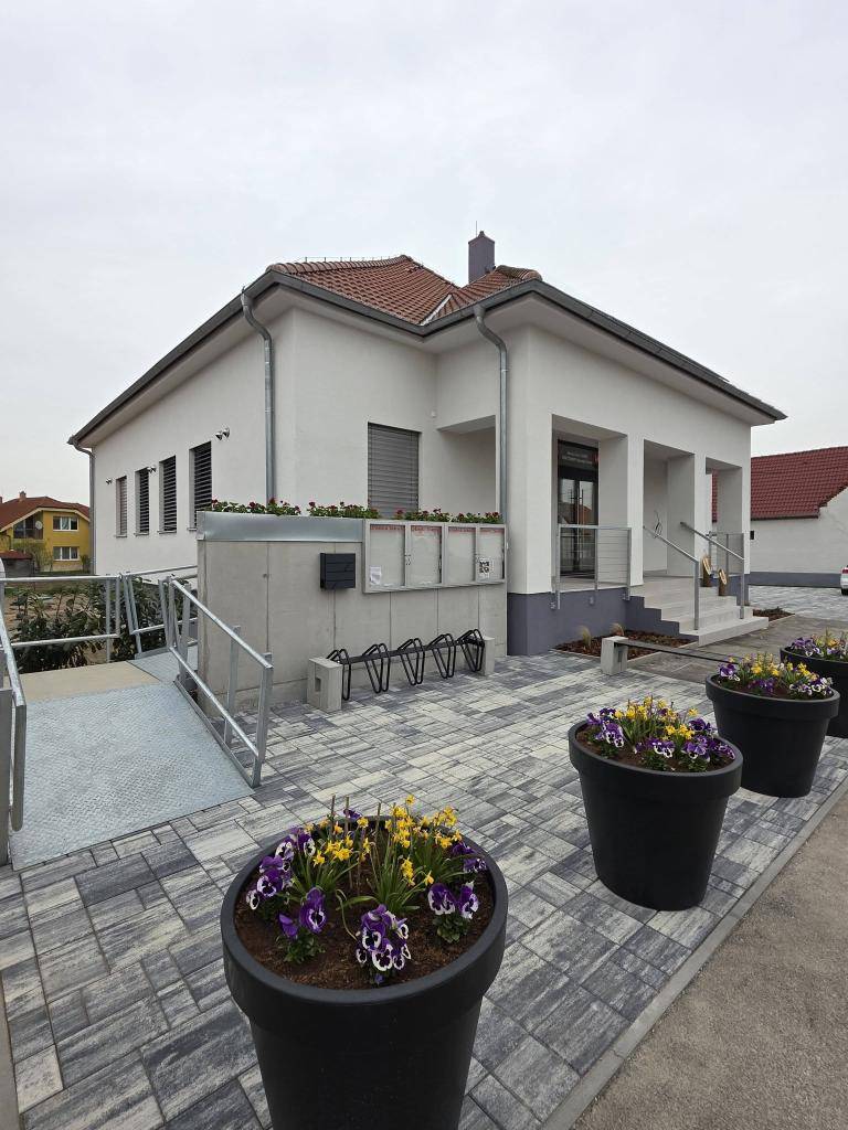 Obecný úrad Tureň.  Projekt rekonštrukcie ukončený.  Ďakujem všetkým, ktorí akýmkoľvek spôsobom prispeli k realizácii tohoto zámeru.