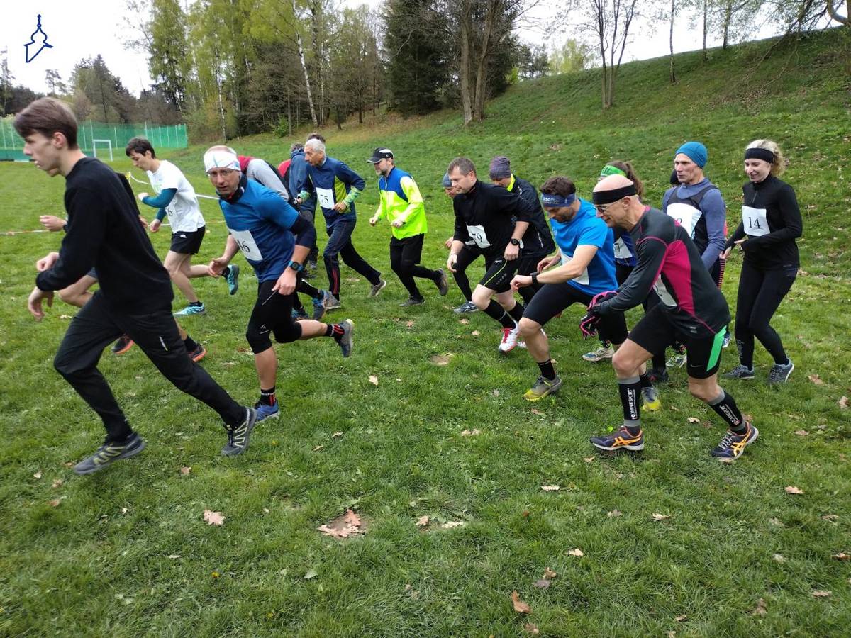 TJ Sokol zve všechny příznivce sportu v sobotu 25. dubna na již tradiční 19. ročník přespolního běhu u nížkovského koupaliště! Připojte se ke skvělé atmosféře závodu krásnou přírodou.