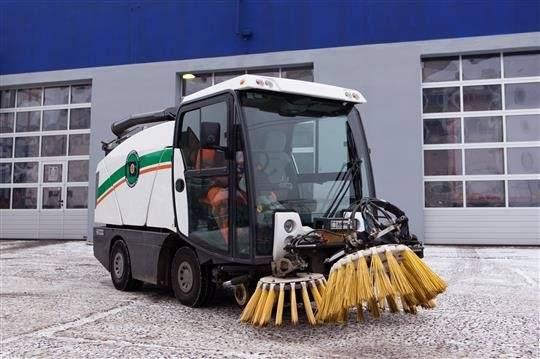 Vážení občané, ve čtvrtek 23.4.2026 proběhne v naší obci strojní úklid komunikací. Žádáme tímto všechny řidiče, aby na tento den přeparkovali svá vozidla mimo komunikace, aby mohl být úklid proveden v plném rozsahu. Děkujeme za spolupráci.