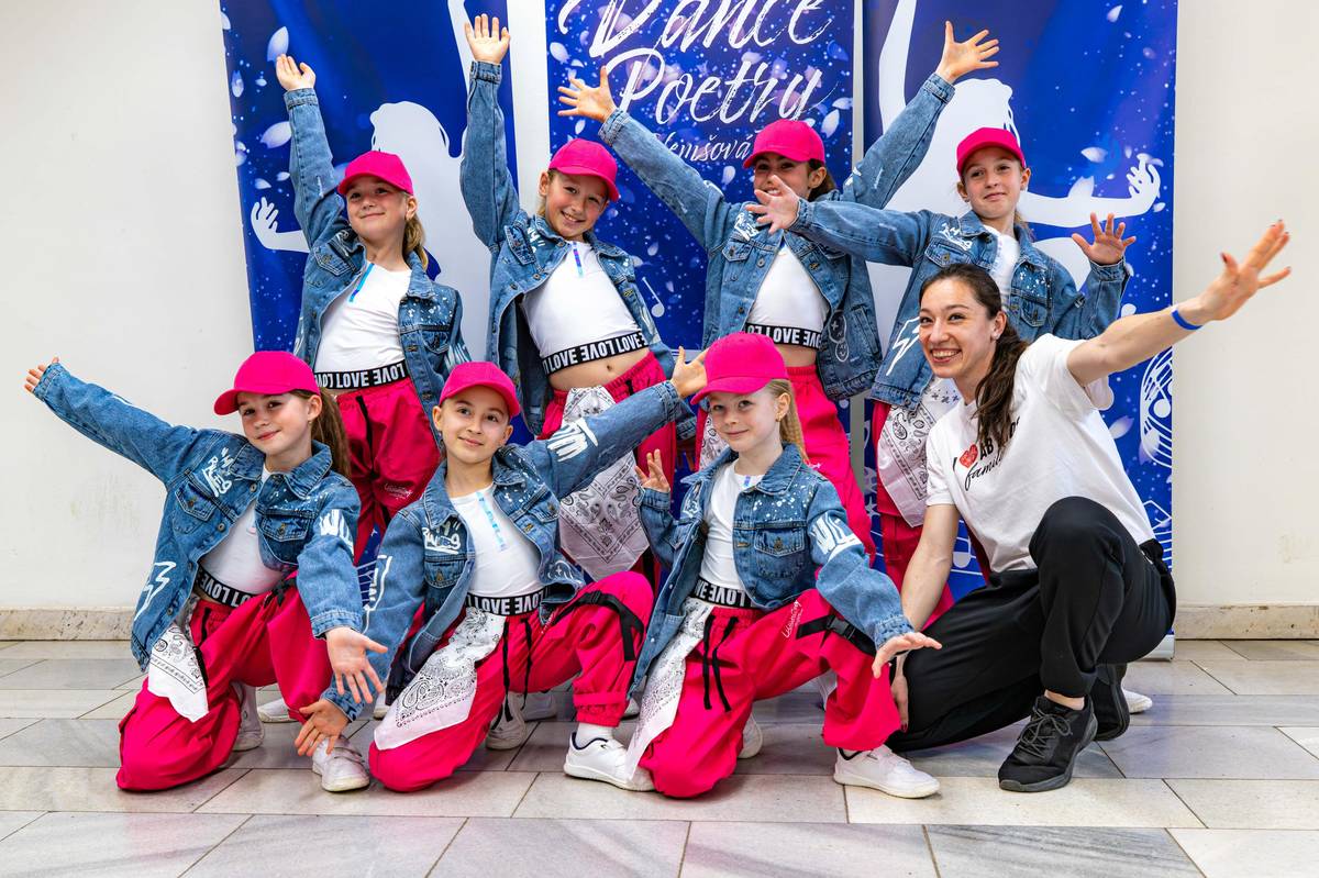 💃Priestory Kultúrneho centra sa uplynulý víkend roztancovali v rôznych tanečných štýloch a ožili v originálnych kostýmových prevedeniach...  📸Autor fotografií: Peter Sobek
