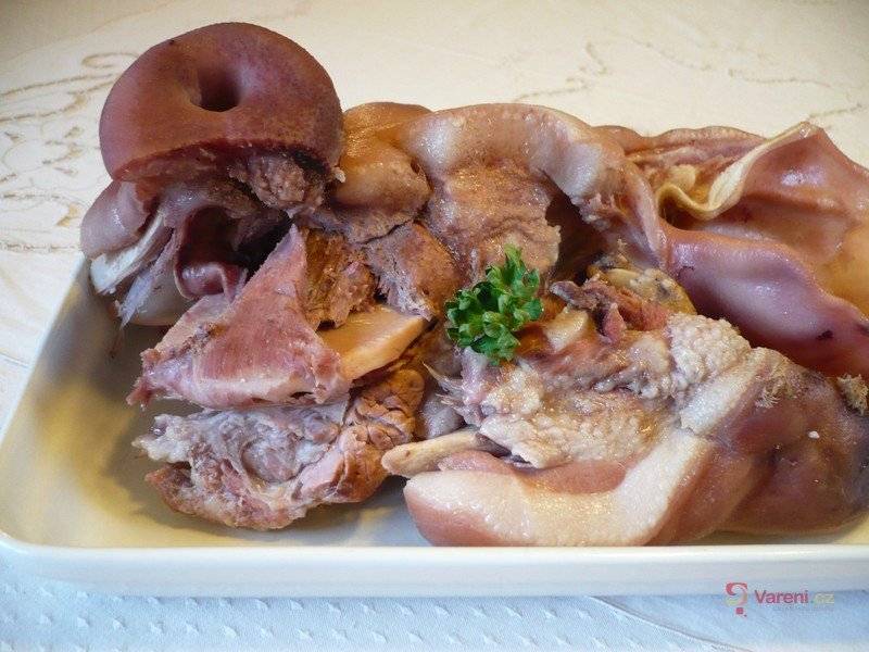 Pohostinství Malečov Vás zve v sobotu 25. 4. 2026 od 16:00 na ovar a zabíjačkový guláš.
