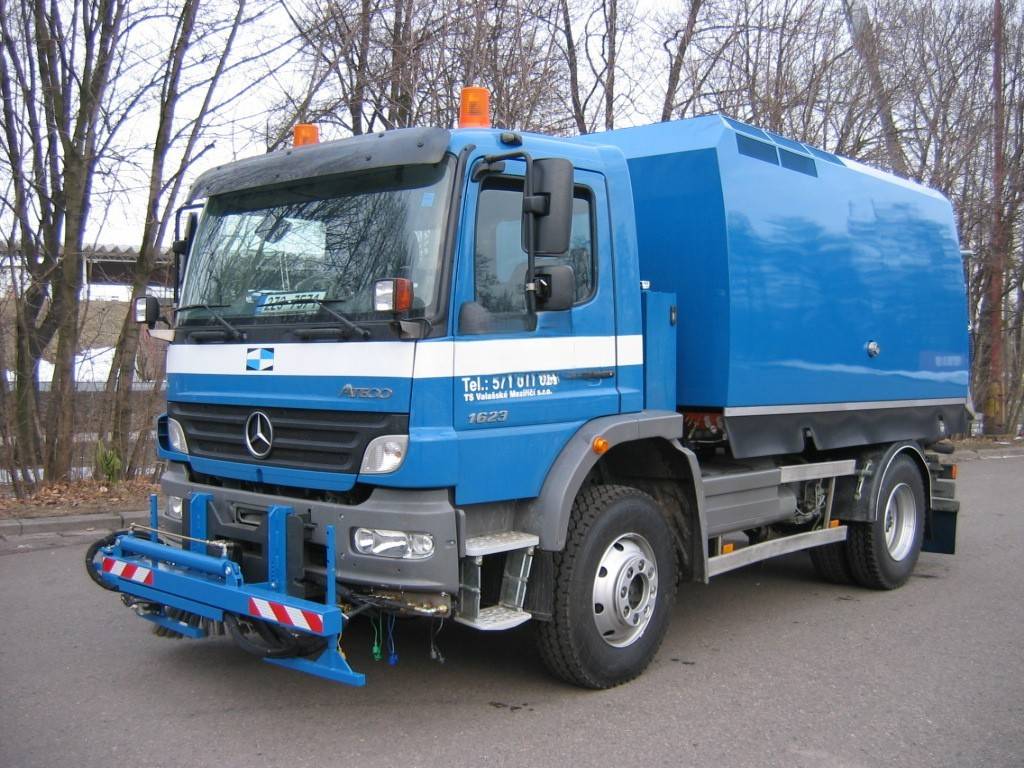 Upozorňujeme občany, že ve středu 22. 4. bude v obci probíhat další strojové čištění ulic. Čištění provádí společnost Marius Pedersen a čistit se budou hlavně ulice, kde naposledy úklid neproběhl.