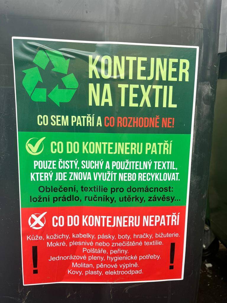 Na sběrném místě v Doubravici u pečovatelského domu a v Moravičanech u obecního úřadu došlo k výměně stávajících kontejnerů za nové od firmy AVE.   Informujeme občany aby ukládaly do kontejneru jen to co do něj patří. Nejlepší odpad je ten který NEVYPRODUKUJEME.
