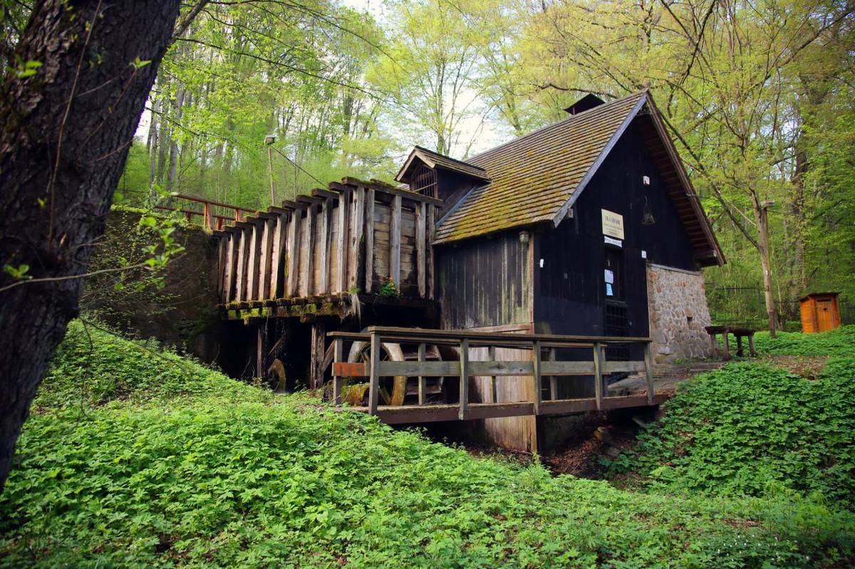 Pozvánka na oslavy 650. výročia hámorníctva v Medzeve