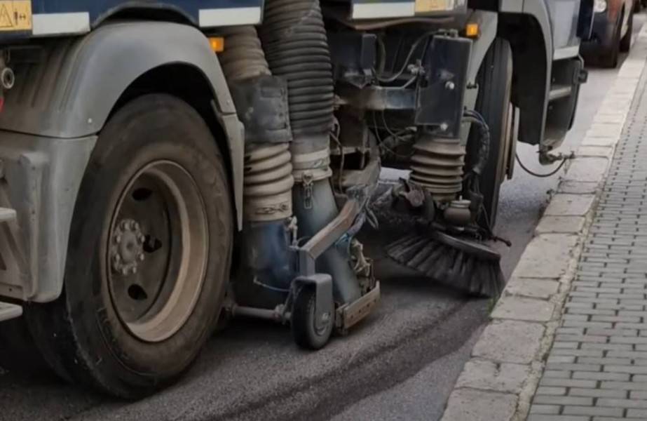 Jarné čistenie obecných komunikácií