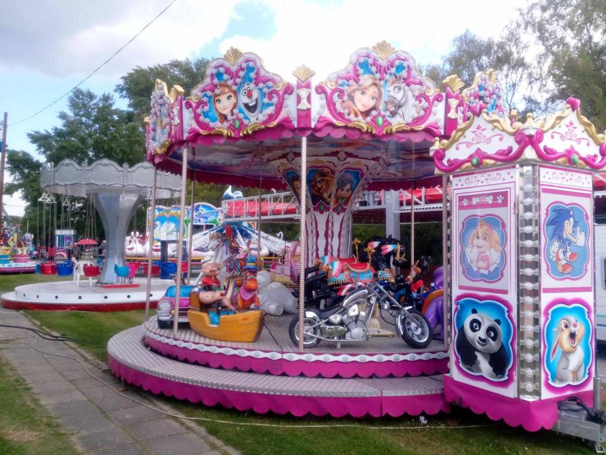 Počasie nám praje, víkend pred nami, úlohy žiadne, tak hor sa na kolotoče. Malinovské hody sa začínajú. Môžete sa tešiť na sladké aj slané pochúťky a detičky na kolotoče:  piatok - 15:00 - 21:00  sobota - 14:00 - 22:00  nedeľa - 13:00 - 21:00