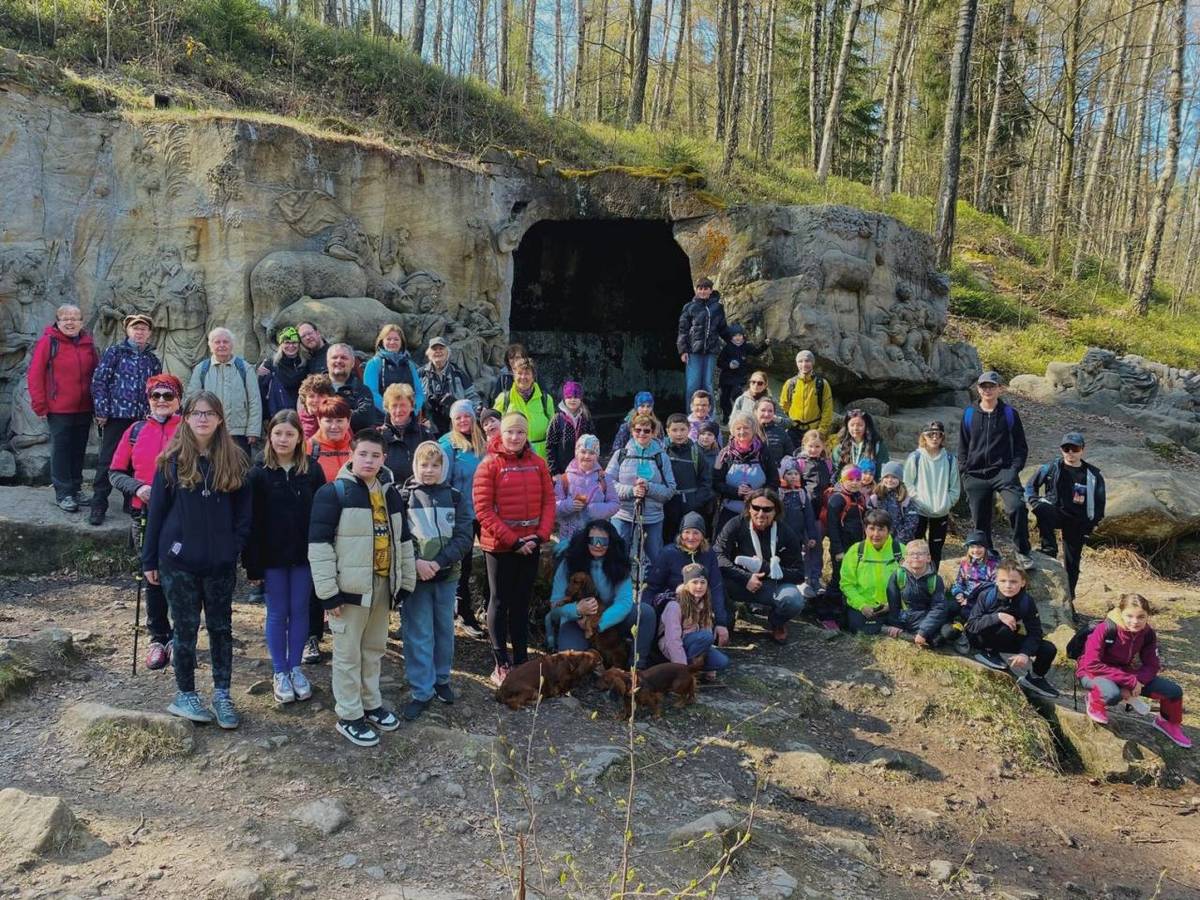 Výlet Kčt Solnice na Kuks - účastníci výletu  11.4.2026  Vedoucí: Radek Zima