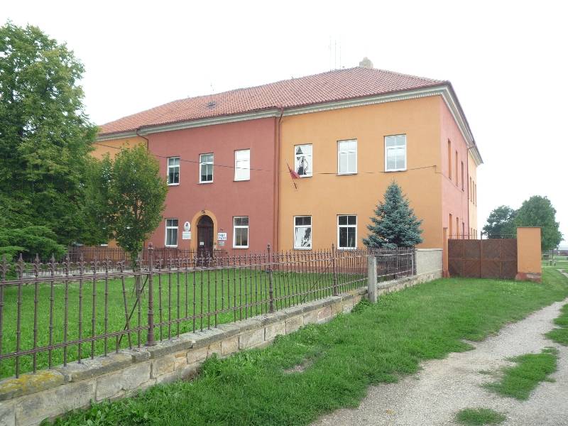 Přerušení provozu MŠ Kmetiněves v době letních prázdni