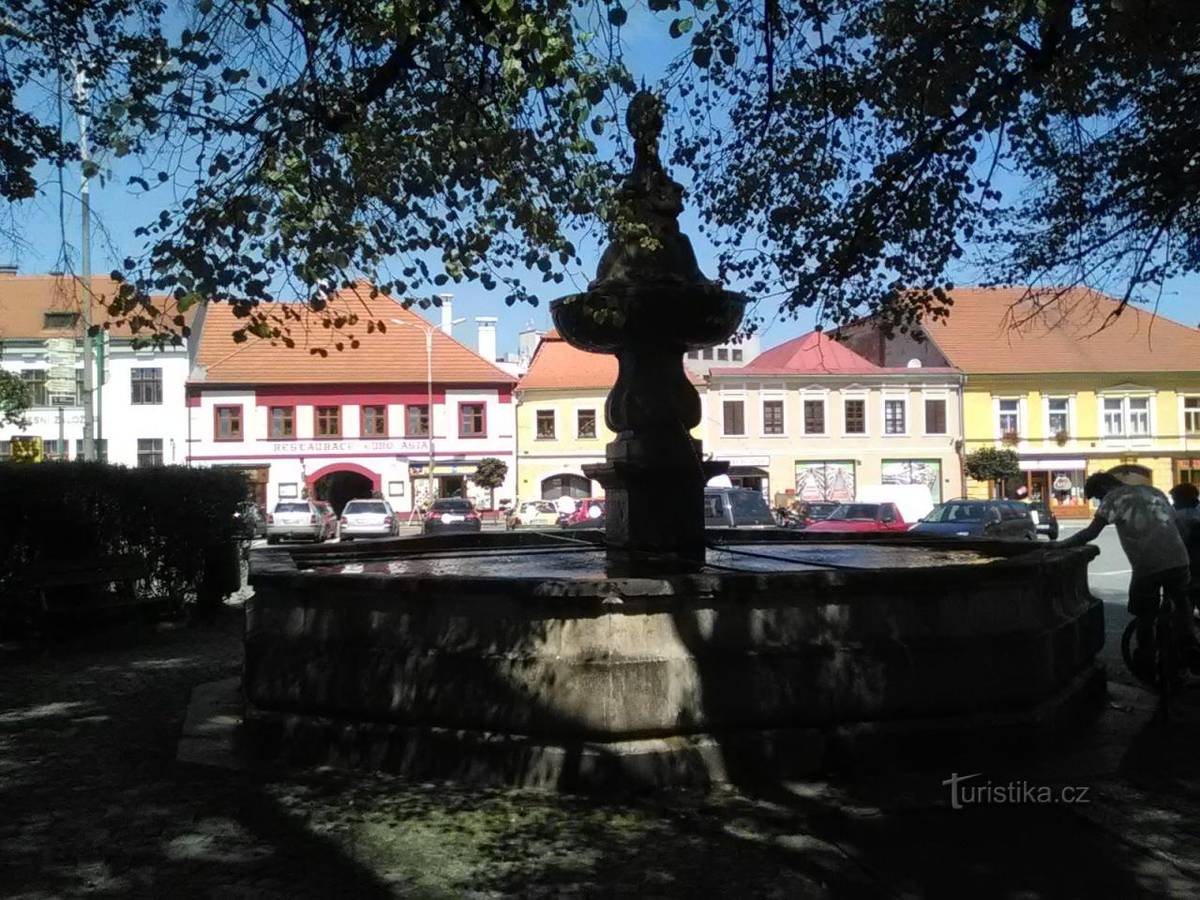 Místo Prachatice Zeměpisná šířka 49.04943 Zeměpisná délka 14.19604 Typ Kašna