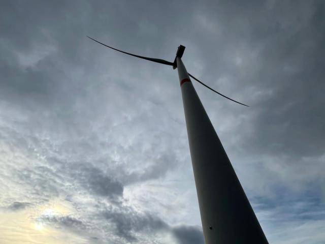 Město Trutnov odmítá návrh Ministerstva životního prostředí na vymezení akceleračních zón pro zrychlenou výstavbu větrných elektráren. Trutnova se přímo dotýkají zóny Studenec a Staré Buky. Radnice považuje umístění těchto zón v bezprostřední blízkosti obytných částí za nepřípustné a proti návrhu podá připomínky.                               Číst dál...