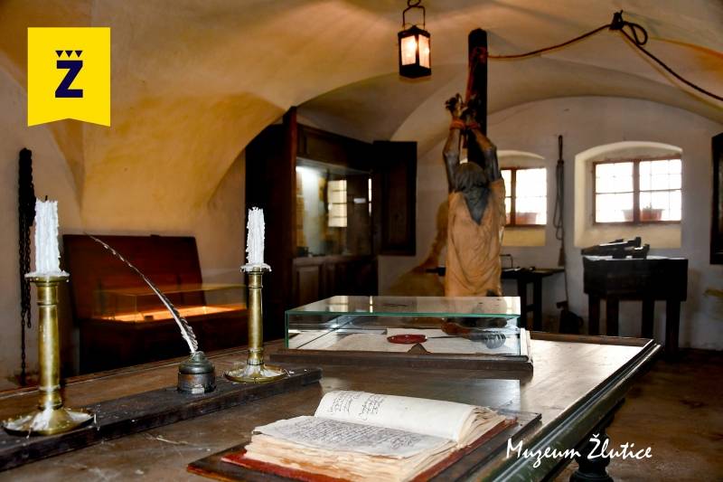 Přijďte si prohlédnout zajímavé expozice a nasát atmosféru historie našeho města. Těšíme se na všechny návštěvníky, malé i velké!   Otevírací doba:  Čtvrtek – Neděle  9:00–12:00  13:00–17:00