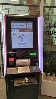 ATM Komerční banky v pobočce Na Příkopě 969/33, Praha 1. (01. 04. 2026)