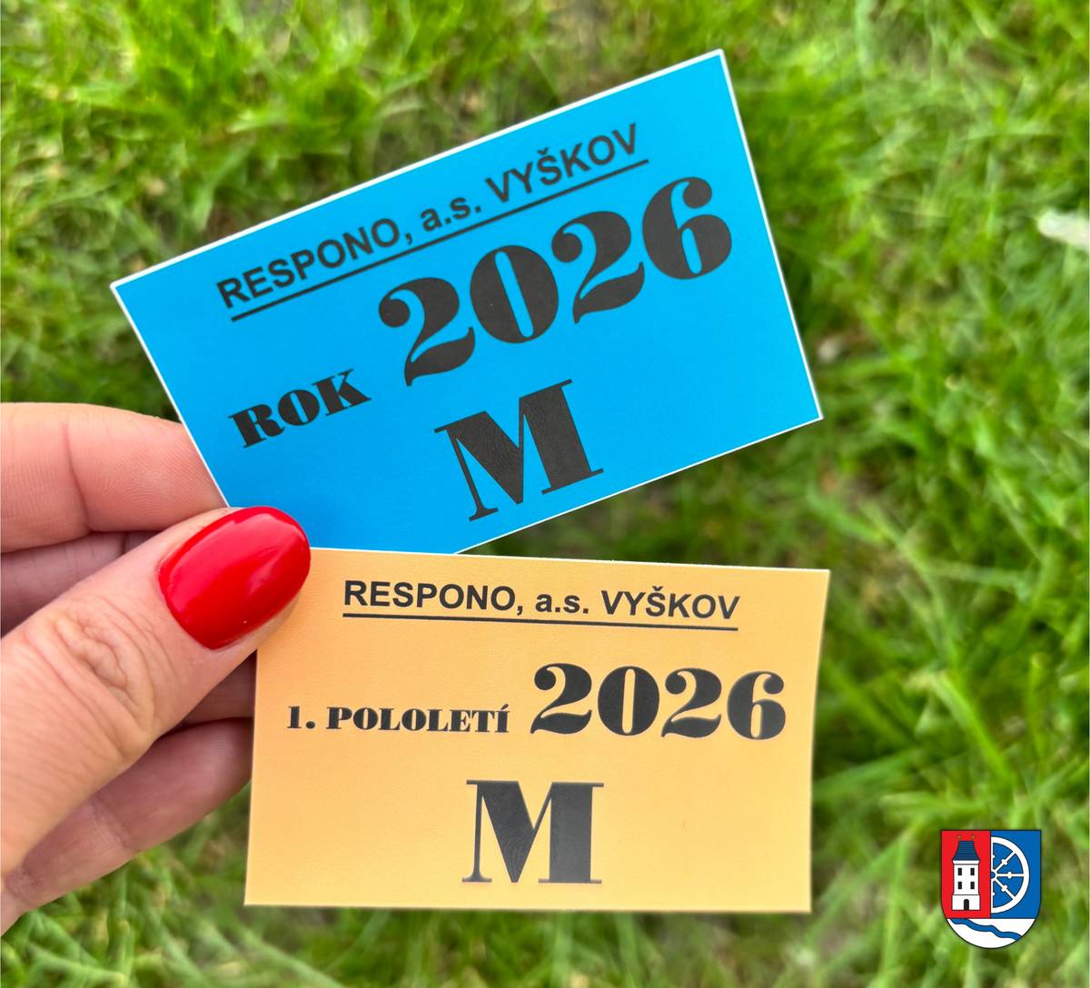 Oznamujeme občanům, že firma Respono od měsíce května v obci Šaratice vyváží  pouze ty popelnice se směsným komunálním odpadem z domácností, na kterých je vylepena známka RESPONO pro rok 2026. Známku na tyto popelnice jste obdrželi po úhradě poplatku v kanceláři OÚ Šaratice. Nejbližší svoz popelnic se směsným odpadem je plánován v pondělí 11. května 2026.