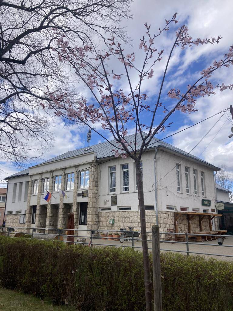 Informujeme občanov, že Obecný úrad v Spišskej Teplici, Komunitné centrum v Spišskej Teplici a obecné kompostovisko budú v piatok 8. mája 2026 zatvorené.