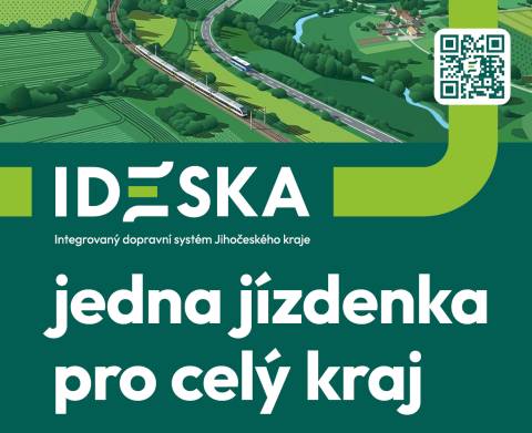 Jihočeský kraj připravil nový koncept veřejné dopravy od 1. 7. 2026. Mydlovary získaly několi nových spojů, ale pouze do Hluboké nad Vltavou, tam každý cestující, který chce pokračovat v cestě do Českých Budějovic musí přestoupit na autobus jedoucí z Týna nad Vltavou.  JIŽ NEBUDE MOŽNÉ JET 1 AUTOBUSEM Z MYDLOVAR DO ČB. Ikdyž jsme za obec podávali námitky, nebylo na ně reflektováno. Seznamte se s novými jízdními řády a pokud byste zjistili, že váš spoj nemá navazující spoj do Mydlovar, přijďte na úřad a společně zkusíme podat připomínky 🚌. Oficiální zpráva z webu Jčk:⤵️ Jihočeský kraj pokračuje v přípravách Integrovaného dopravního systému IDESKA, který bude spuštěn od 1. července 2026. Od 1. května mají cestující k dispozici nové online nástroje, které jim umožní se na změny včas připravit. Od začátku května je v provozu informační web www.ideska.info, který slouží jako hlavní zdroj informací o celém systému. Na webu najdete:  ceníky, tarif a smluvní přepravní podmínky informace o e-shopu a objednání karty IDESKA přehled informačních kanceláří včetně objednávkového systému nové jízdní řády platné od 1. července 2026 vyhledání spojení a sledování polohy autobusů a vlaků v reálném čase  Ve stejný den byla spuštěna také mobilní aplikace IDESKA, ve které si uživatelé mohou vyzkoušet základní funkce, jako je plánování cest, sledování aktuální polohy spojů nebo správa uživatelského profilu. Současně byly nové jízdní řády zveřejněny také ve vyhledávačích spojení a na portálu IDOS. Jaké kroky nás čekají Přípravy systému budou pokračovat i v následujících týdnech. Od 4. května 2026 si lidé mohou rezervovat termín na vybraných informačních kancelářích, kde si vyřídí kartu IDESKA osobně. Od června 2026 bude do mobilní aplikace doplněna funkce nákupu a správy elektronických jízdních dokladů. Spuštění systému od července Integrovaný dopravní systém IDESKA bude spuštěn od 1. července 2026. Základním principem je jedna jízdenka pro celou cestu napříč veřejnou dopravou v kraji. Cílem je zjednodušit cestování, zlepšit návaznost spojů a nabídnout cestujícím přehlednější a výhodnější systém.