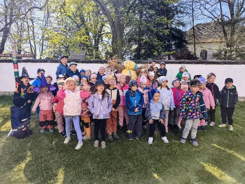V uplynulých týdnech děti ze 4. mateřské školy prožily spoustu zážitků, které v nich probudily zvídavost, uměleckého ducha i odvahu.