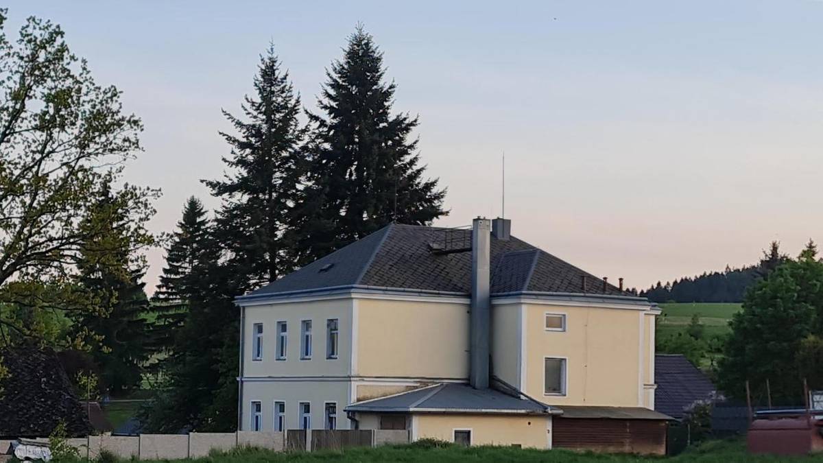 Budova bývalé školy.