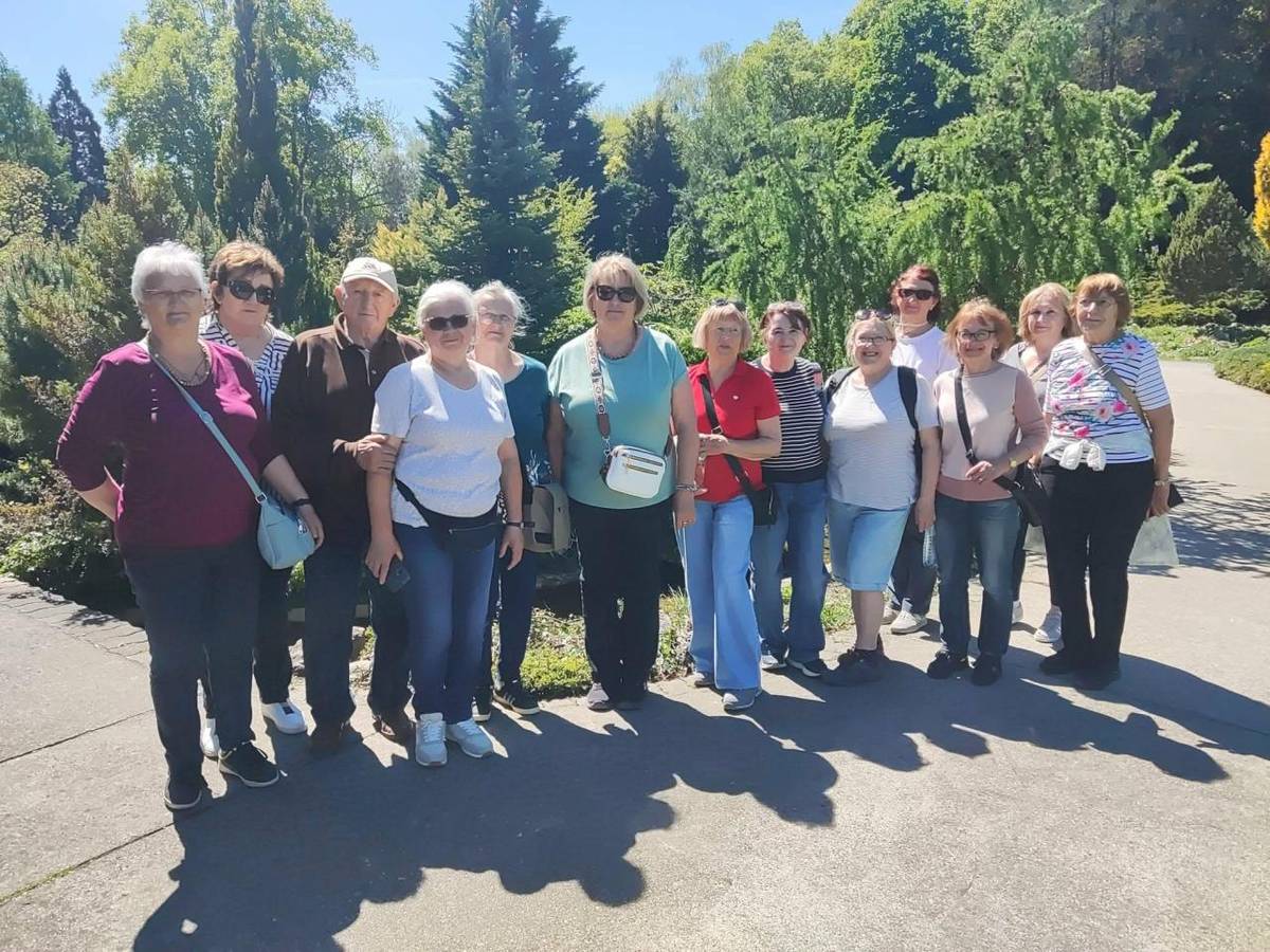 Členovia Základnej organizácie Jednoty dôchodcov v Župkove sa zúčastnili dvojdňového výletu do Košíc, kde si užili množstvo zážitkov a spomienok. Navštívili Botanickú záhradu, historické centrum a rozľahlú ZOO.